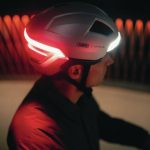 Casque HYP E visière feu stop et clignotants Abus
