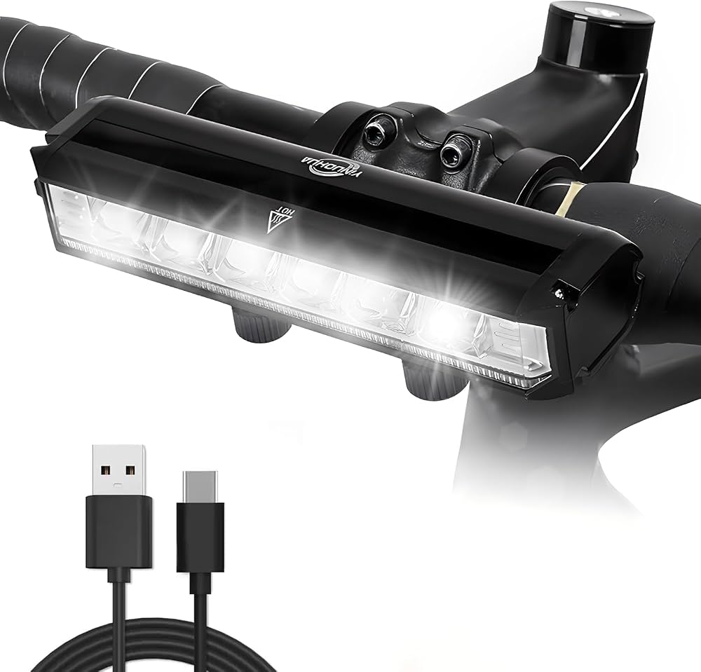 eclairage-pour-velo-790djx.jpg KAOUKUO Lumiere Velo 1400 lumens 4000mah USB Rechargeable 5 Mode IPX5 | Super Lumineux LED Lampe Velo LED Puissante pour Cyclisme Nocturne étanche Phare pour VTT Course Cycliste : Amazon.fr: Sports et Loisirs – Image 1