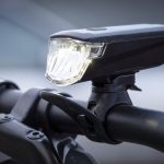 Éclairage de vélo en test : Decathlon ST510 – La Vélomotion Universelle