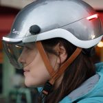 Casque lumineux clignotants avec visière Overade