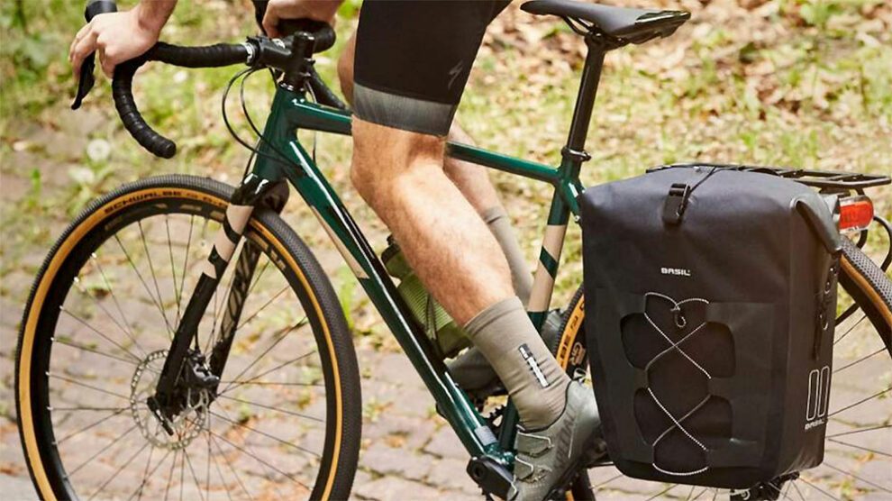 sac-velo-etanche-826cwr-1.jpg Sacoche vélo étanche Basil Navigator Vélo ville & vélo urbain sur Le Vélo Urbain.com – Image 1