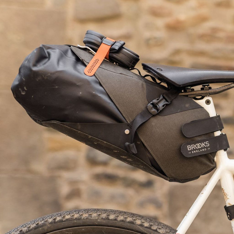 sacoche-de-selle-velo-989hkg.jpg Trouvez vos sacoches de selle pour bikepacking | Lecyclo Site Officiel – Image 1