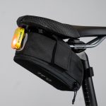KIT SACOCHE DE SELLE EASY M 0.6L NOIR + MULTITOOL + 3 DéMONTE PNEU pour les clubs et collectivités | Decathlon Pro