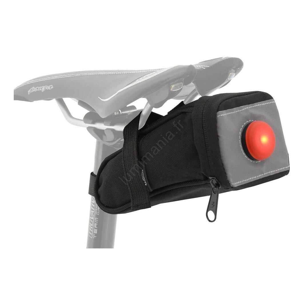 sacoche-velo-selle-626ogf-1.jpg Sacoche de selle de vélo 0,5 l avec éclairage LED arrière 2xCR2032 – Image 1