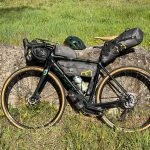 Comment voyager léger en vélo bikepacking ?