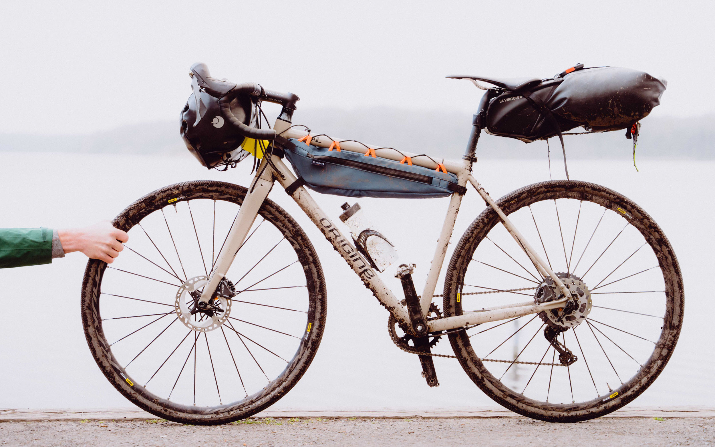 sacoches-bikepacking-436hqv-1.jpg La Virgule : des sacoches de bikepacking upcyclées lilloises – Image 1