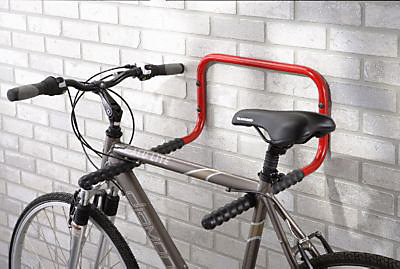support-murale-velo-684gvj-1.jpg Porte vélos pour le garage coloris rouge Mottez fixation murale capacité 2 vélos | Castorama – Image 1