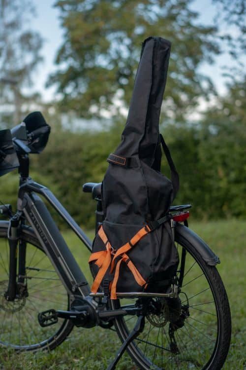 velo-porte-bagage-267fla-1.jpg Le Claivo porte bagages vélo pliable et innovant Gojura – Image 1